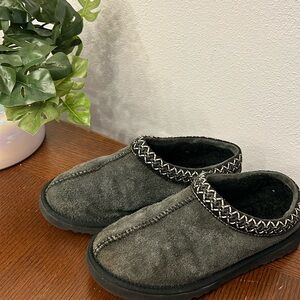 UGG Tasman Slippers Black/ Grey women's size 7 Faded Black Grey color